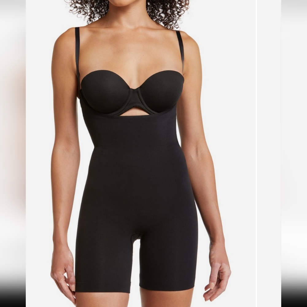 NWT SKIMS Seamless Sculpt Open Bust Mid Thigh Bodysuit Onyx Black XS